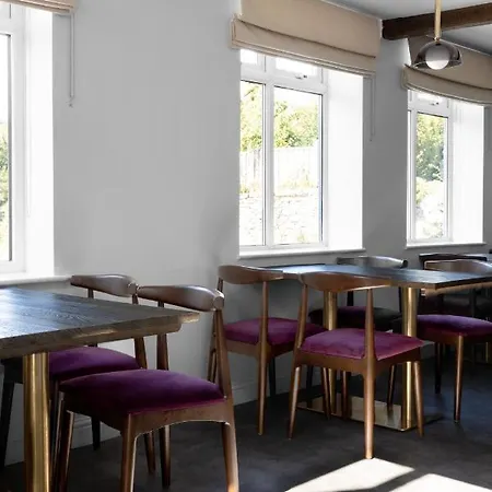 The Pheasant ホテル *